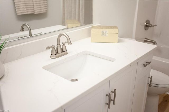 15661 Warwick Blvd Unit K, Newport News, VA 23608