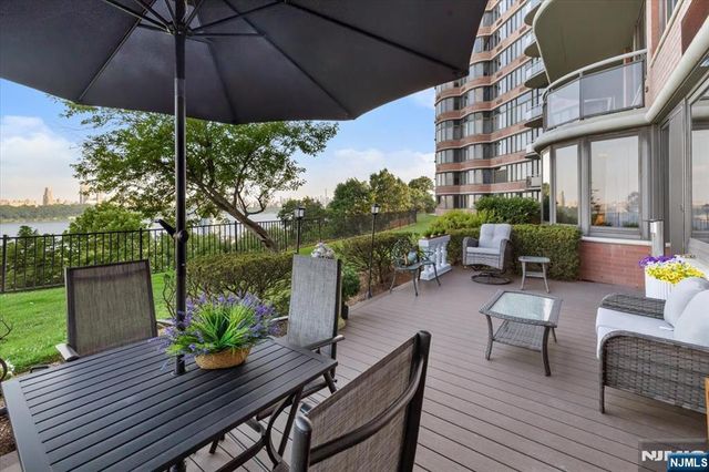 100 Carlyle Drive VG6, Cliffside Park, NJ 07010