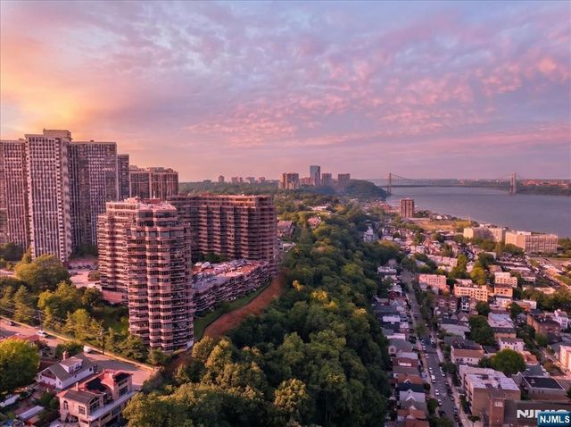 100 Carlyle Drive VG6, Cliffside Park, NJ 07010