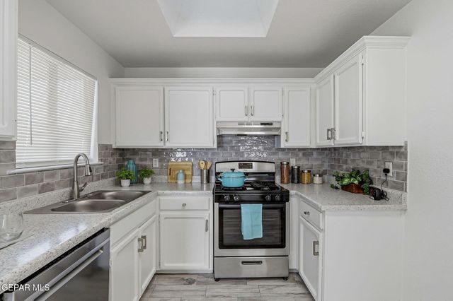 11745 QUEENS GARDEN Circle, El Paso, TX 79936