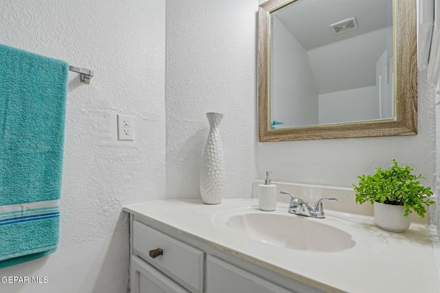 11745 QUEENS GARDEN Circle, El Paso, TX 79936