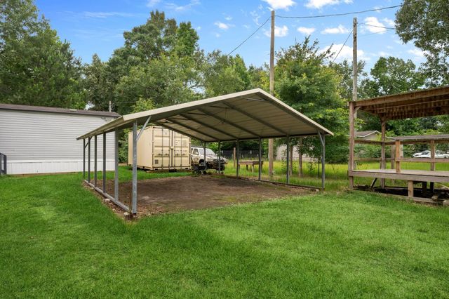 42 County Road 2802, Cleveland, TX 77327