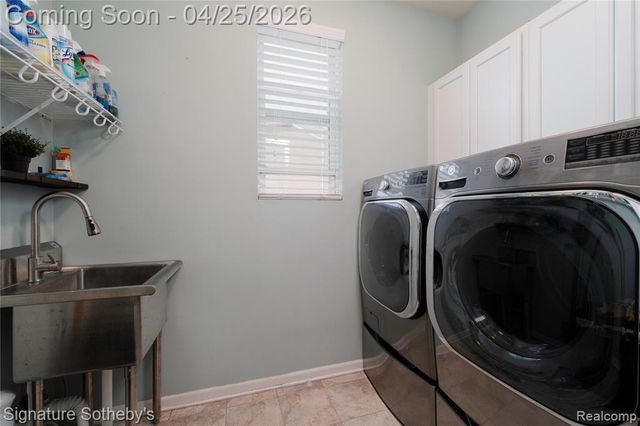 24636 Padstone Drive, South Lyon, MI 48178