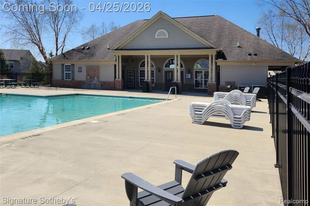 24636 Padstone Drive, South Lyon, MI 48178