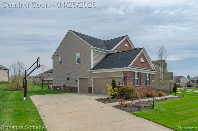 24636 Padstone Drive, South Lyon, MI 48178