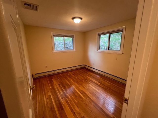 15 Oak Road, Waltham, MA 02451