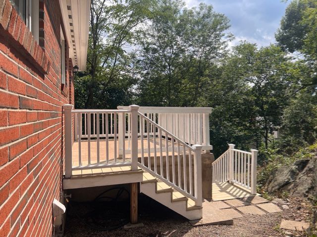 15 Oak Road, Waltham, MA 02451