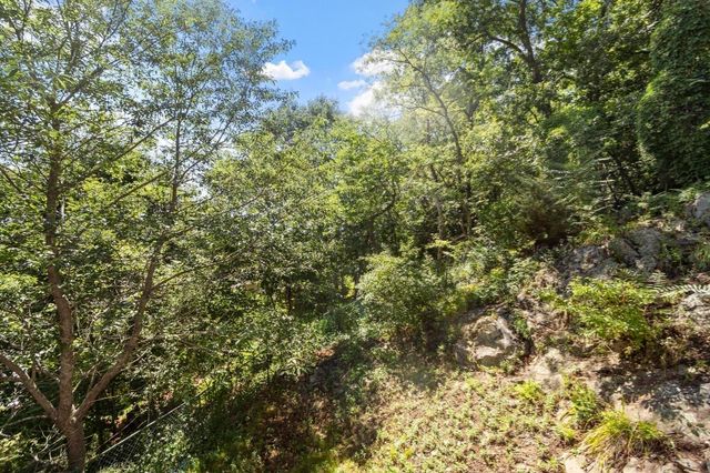 15 Oak Road, Waltham, MA 02451