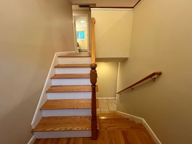 15 Oak Road, Waltham, MA 02451
