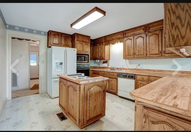 735 Railroad Bed Pike, Summertown, TN 38483