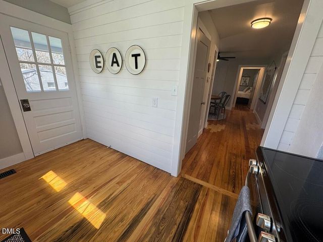 310 Crest Drive, Chapel Hill, NC 27516