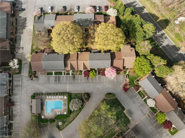 3118 Burke Mill Court, Winston-salem, NC 27103