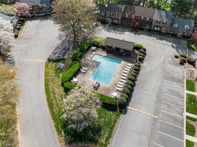 3118 Burke Mill Court, Winston-salem, NC 27103