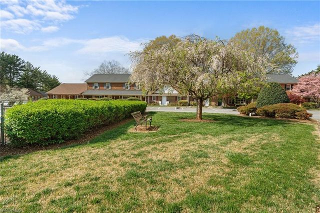 3118 Burke Mill Court, Winston-salem, NC 27103