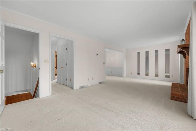 3118 Burke Mill Court, Winston-salem, NC 27103