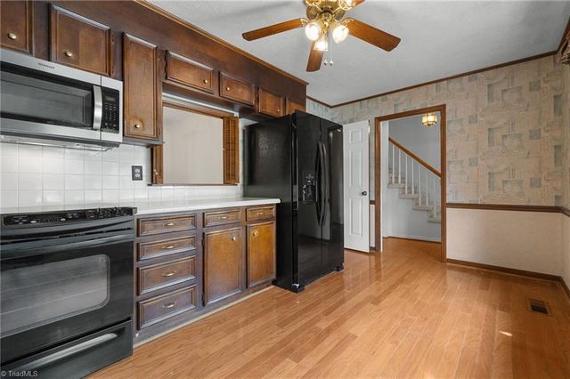 3118 Burke Mill Court, Winston-salem, NC 27103