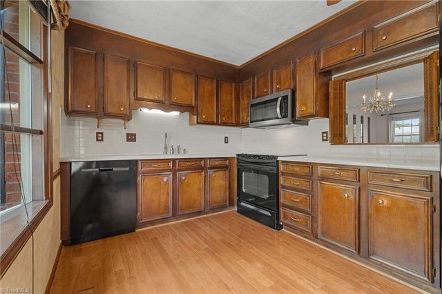 3118 Burke Mill Court, Winston-salem, NC 27103