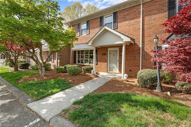 3118 Burke Mill Court, Winston-salem, NC 27103
