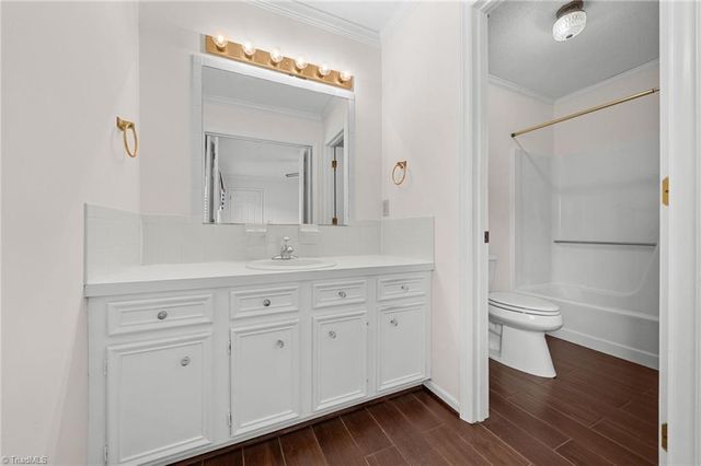 3118 Burke Mill Court, Winston-salem, NC 27103
