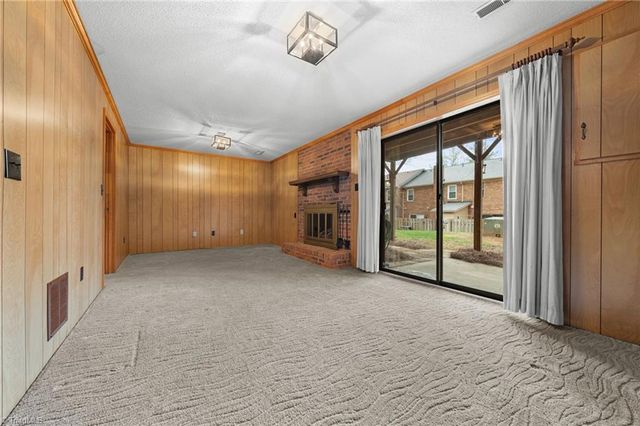 3118 Burke Mill Court, Winston-salem, NC 27103