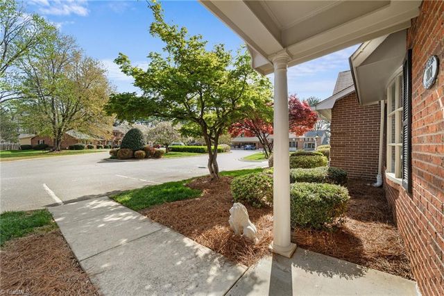 3118 Burke Mill Court, Winston-salem, NC 27103