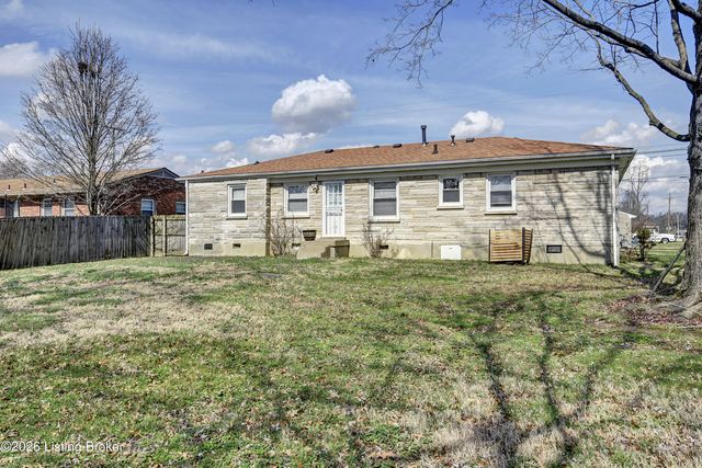 7102 Nanisinh Way, Louisville, KY 40258