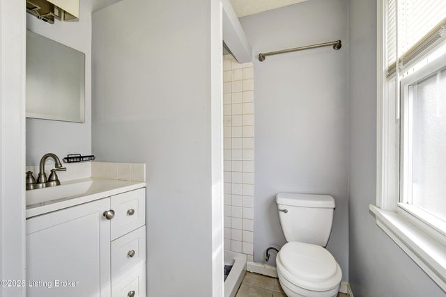 7102 Nanisinh Way, Louisville, KY 40258