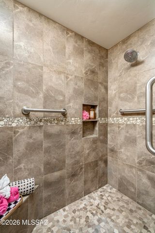 2644 E Via Corta Dei Fiori, Tucson, AZ 85718