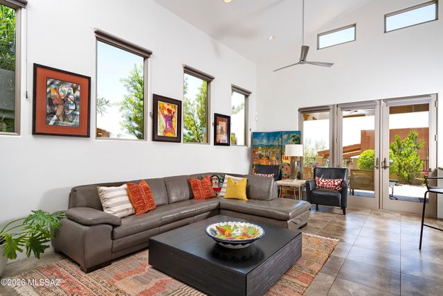 2644 E Via Corta Dei Fiori, Tucson, AZ 85718