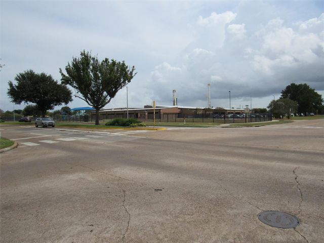 8619 Little River Road, Houston, TX 77064