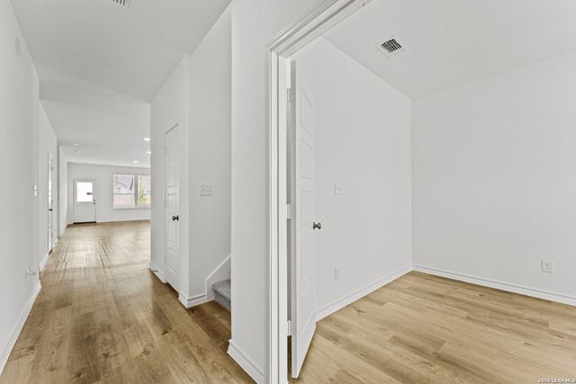 426 White Heron Way, Marion, TX 78124