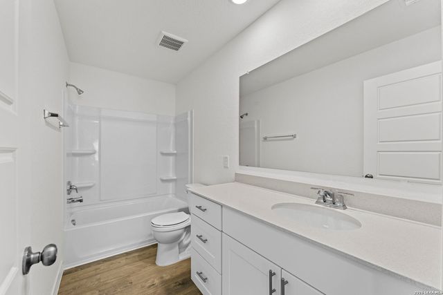 426 White Heron Way, Marion, TX 78124