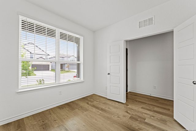 426 White Heron Way, Marion, TX 78124