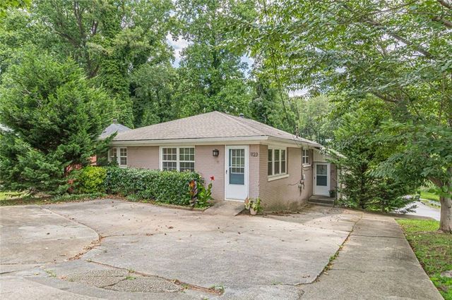 1121 Glendale Drive, East Point, GA 30344