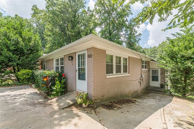 1121 Glendale Drive, East Point, GA 30344