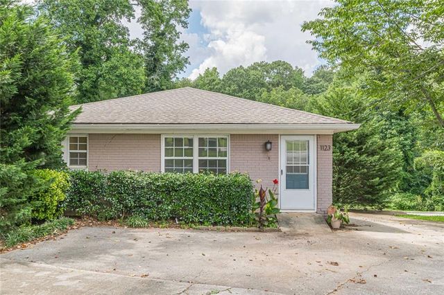 1121 Glendale Drive, East Point, GA 30344