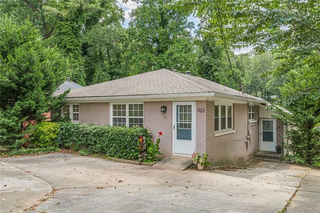 1121 Glendale Drive, East Point, GA 30344