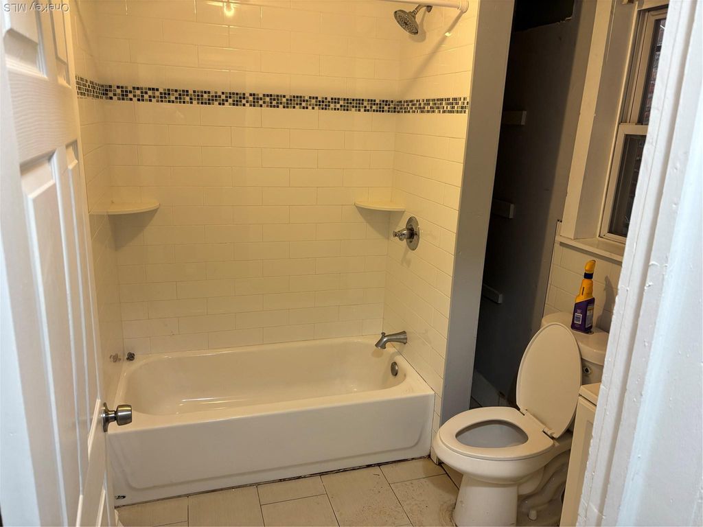 191 Liberty Street Ground Floor, Newburgh, NY 12550