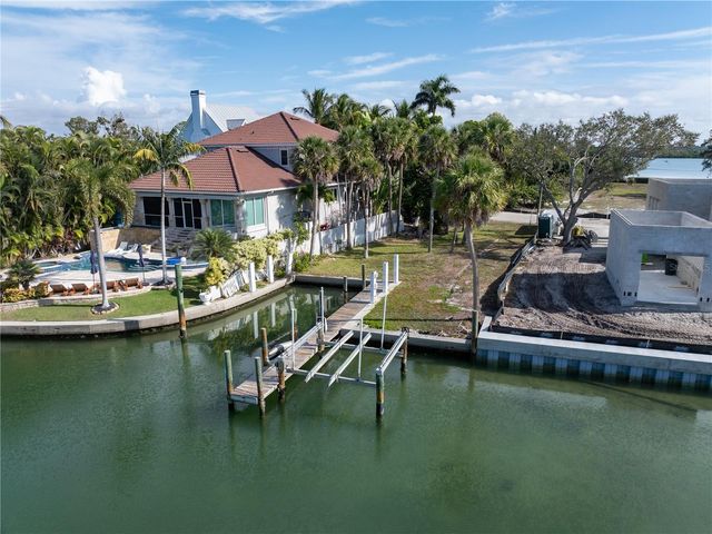 3821 FLAMINGO AVENUE, Sarasota, FL 34242
