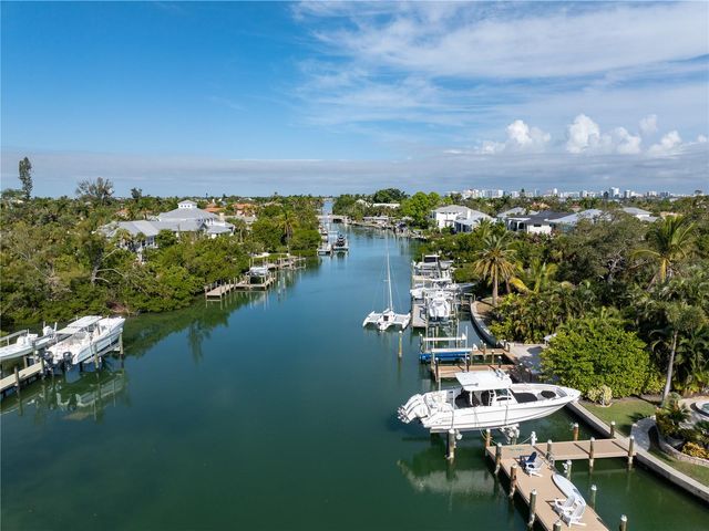 3821 FLAMINGO AVENUE, Sarasota, FL 34242