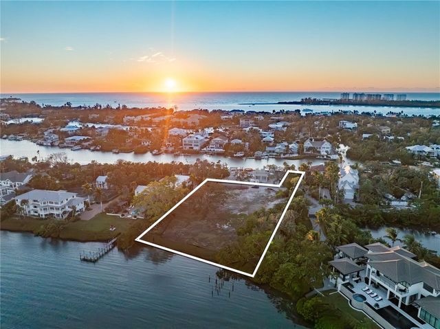 3821 FLAMINGO AVENUE, Sarasota, FL 34242