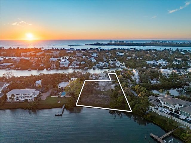 3821 FLAMINGO AVENUE, Sarasota, FL 34242