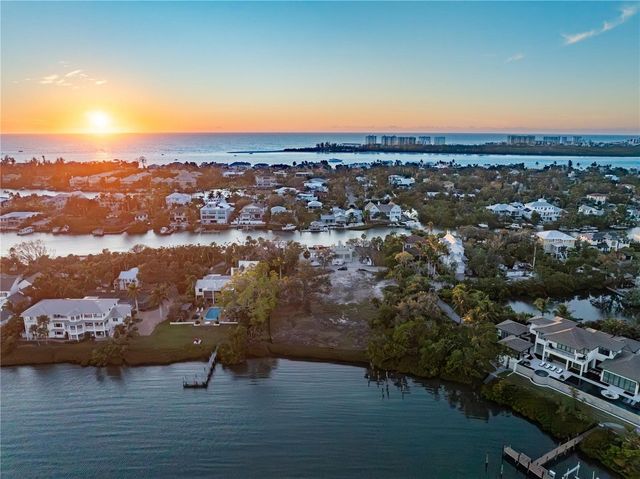 3821 FLAMINGO AVENUE, Sarasota, FL 34242