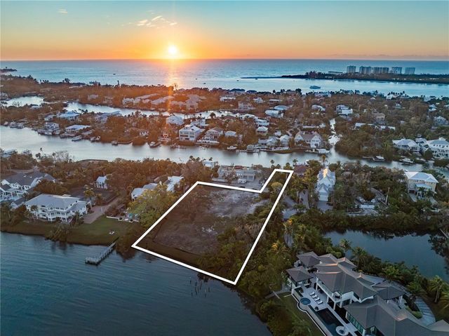 3821 FLAMINGO AVENUE, Sarasota, FL 34242