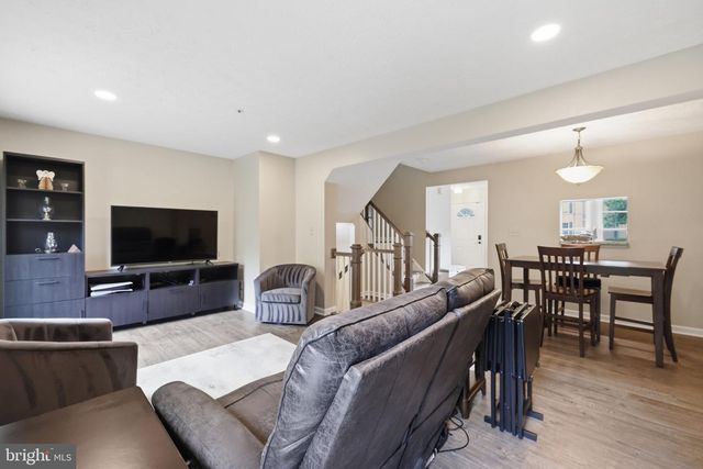 124 FOXCHASE DR, Glen Burnie, MD 21061