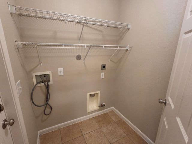 4702 Pin Oak Creek Lane, Kingwood, TX 77345