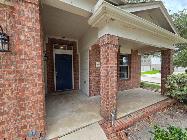 4702 Pin Oak Creek Lane, Kingwood, TX 77345