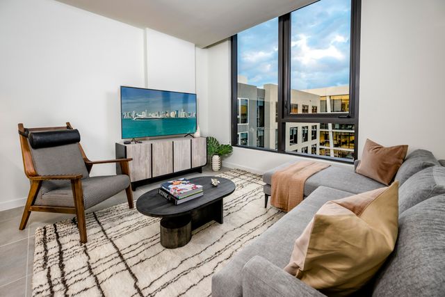 286 NW 29th Street 324, Miami, FL 33127