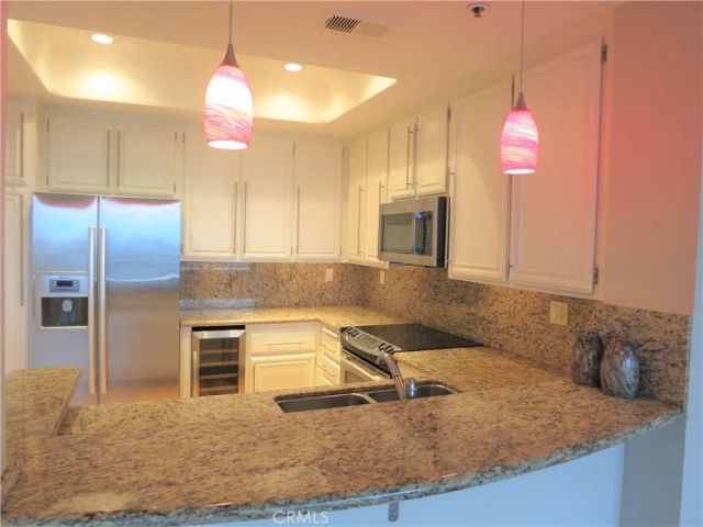 210 Lille Lane 208, Newport Beach, CA 92663