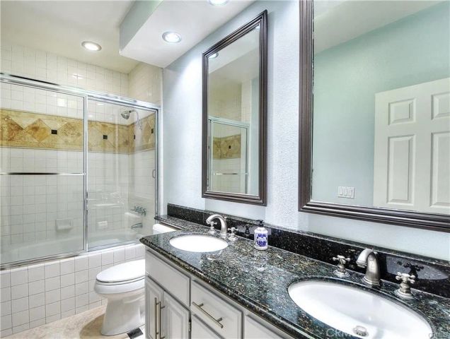 210 Lille Lane 208, Newport Beach, CA 92663